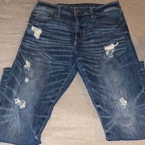 American Eagle blue jeans